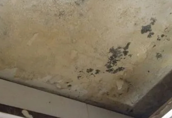 陵城阳台漏水维修公司分享下陵城卫生间渗水维修需要注意哪些问题。